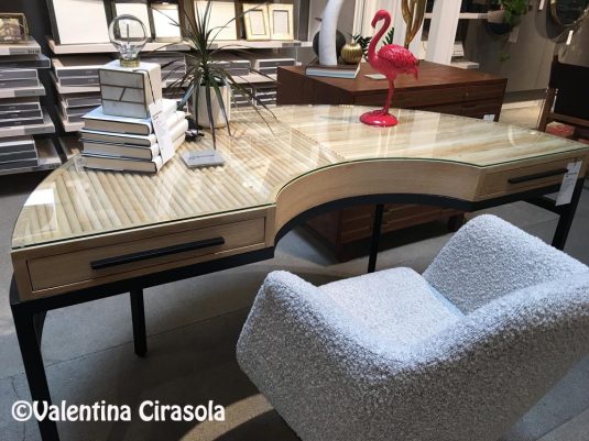 SemiCircularDesk SemiCircularDesk